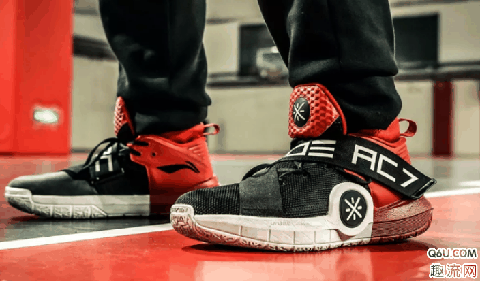 AJ33磨脚吗 AJ33和wow7哪个好