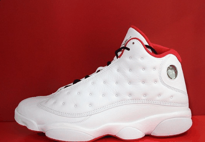 一定都是潮牌资讯好搭配的（AJ 13 HISTORY OF FLIGHT实物欣赏 AJ 13 HISTORY OF FLIGHT细节欣赏）