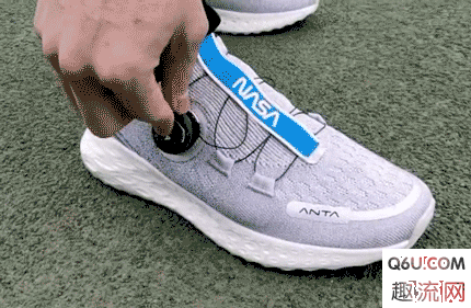Adidas UB19和安踏虫洞跑鞋哪个好 阿迪达斯UB19实战测评