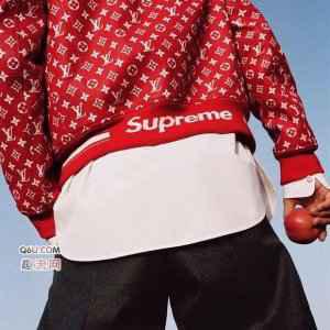 500美元 备受瞩目的Su潮牌商城preme × Louis Vuitton在去年一发售（Supreme炒得最贵的单品有哪些 Supreme热门单品盘点）