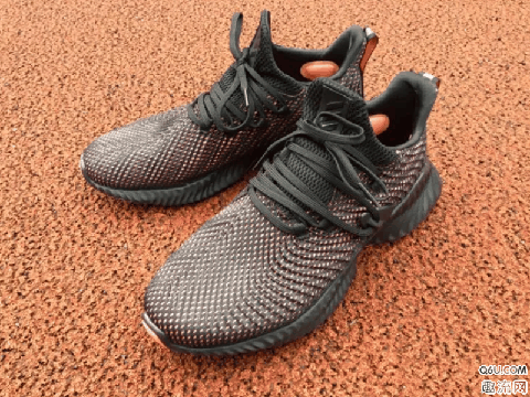 阿迪达斯AlphaBOUNCE Instinct实战测评 阿尔法二代条纹运动鞋值得入手吗