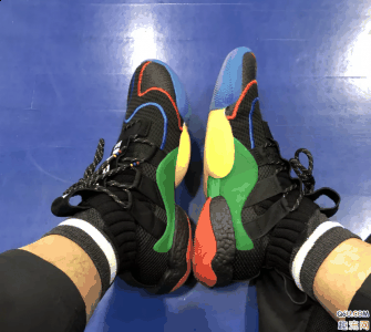 那么这双Adidas Byw X 菲董联名实战性能如何呢？下面潮牌信息就和趣流网的小编一起来看看关于Adidas Byw X 菲董联名室内实战测评（Adidas Byw X 菲董联名室内实战测评 Byw X 菲董联名和ce2017哪个好）