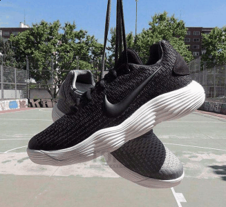 耐克使用React的球鞋有潮牌汇潮牌网哪些 Nike React缓震鞋款盘点（耐克使用React的球鞋有哪些 Nike React缓震鞋款盘点）