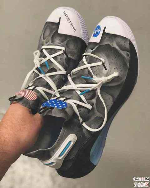 定制版的库里6登月主题配色实物赏析 curry 6 Moon Landing下周进行拍卖