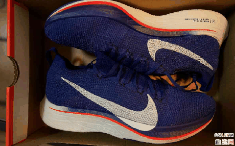 耐克vaporfly 4% flyknit白蓝开箱测评 vaporfly 4% flyknit 和 vaporfly 4% 哪个好