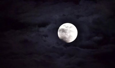 31号晚19时48分潮牌汇潮牌网店就是初亏时间（超级月亮2018月全食高清图组 血月红月亮图片赏析）