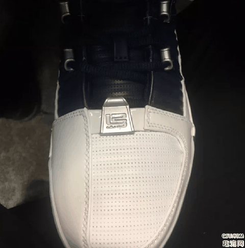 lebron 3 Navy复刻开箱测评 lbj3海军蓝复刻实物细节赏析