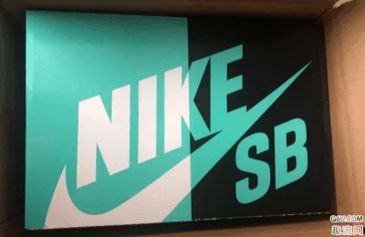  侧面的s潮牌汇潮牌网woosh的细节（Nike dunk sb紫龙虾开箱测评 Nike dunk sb紫龙虾实物细节赏析）