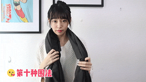 这种围法很适潮牌品牌合萌萌的美少女（冬天围巾应该怎么围 三款围巾10种围法介绍）
