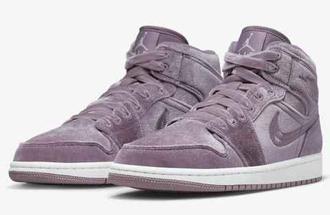  潮牌汇潮潮牌汇潮牌网牌汇获悉（天鹅绒 AJ1 Mid 全新“Purple Velvet”配色鞋款抢先预览）