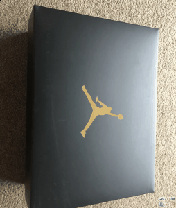 小编就不是潮牌汇潮牌网店很建议的（AJ11橄榄绿开箱测评 AJ11 neutral olive配置怎么样）