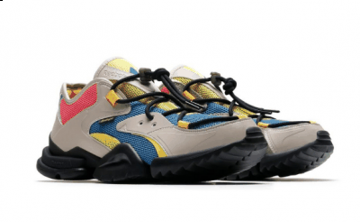 以表示城市建设潮牌商城工地上的围栏网（Bodega x Reebok上海限定联名系列在哪买 Bodega x Reebok上海限定联名系列怎么样）