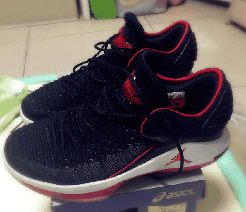 AJ31与AJ32外场对比测评 AJ31与AJ32哪款打水泥地强