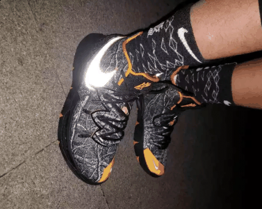 我们一起深潮牌入了解下吧（Kyrie 5 “Taco”水泥地两小时实战测评 Kyrie 5 “Taco”首次上脚感受）