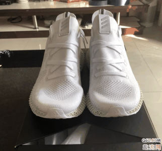 阿迪达斯AlphaEdge 4D尺码怎潮牌汇潮牌网么选择 AlphaEdge 4D脚感怎么样（阿迪达斯AlphaEdge 4D尺码怎么选择 AlphaEdge 4D脚感怎么样）