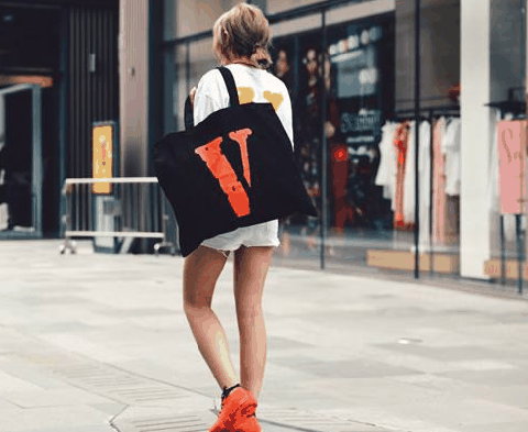 VLONE 即将带来黑五限定系潮牌汇潮牌网列 VLONE 黑五限定系列好看吗（VLONE 即将带来黑五限定系列 VLONE 黑五限定系列好看吗）
