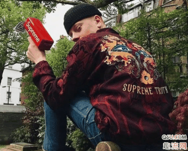  Adidas相对来说可能潮牌汇潮牌网店就没有那么丰富的元素（使用“中国风”元素的品牌有哪些比较好看 盘点值得入手的“中国风”品牌单品）