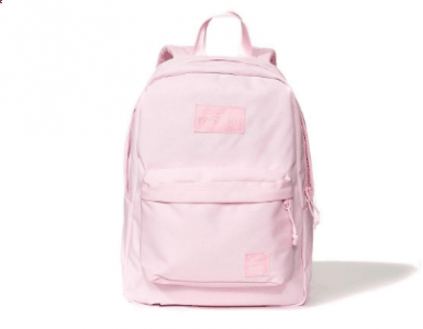 虽然以 A潮牌品牌ll Pink 呈现（ASSC xJanSport的包好看吗 JanSport的联名新包到哪买）