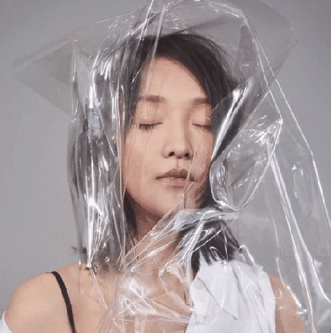 近日周迅又登上潮牌商城了时尚杂志的封面（周迅登《嘉人》封面 如懿传什么时候开播）