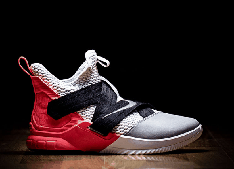 LeBron Soldier 12鸳鸯粉红在哪潮牌信息买 LeBron Soldier 12鸳鸯粉红好看吗（LeBron Soldier 12鸳鸯粉红在哪买 LeBron Soldier 12鸳鸯粉红好看吗）