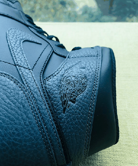 小编今天为大家带来潮牌信息AIR JORDAN 1 MID 酷灰实物欣赏（AIR JORDAN 1 MID 酷灰实物欣赏 AIR JORDAN 1 MID 酷灰细节欣赏）