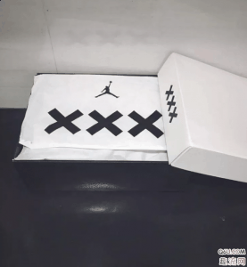 上面的xx潮牌资讯x印在气垫上（AJ30红牛开箱测评 AJ30红牛实物细节赏析）