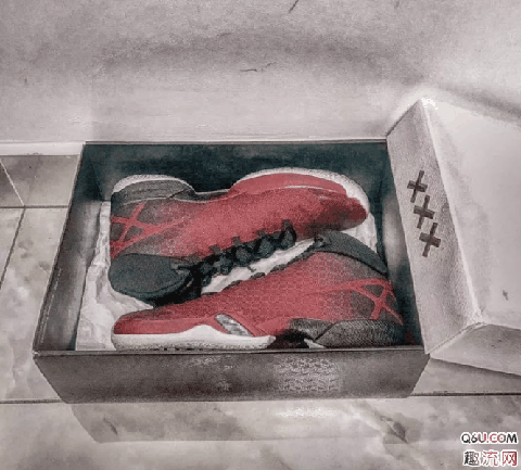 AJ30红牛开箱测评 AJ30红牛实物细节赏析