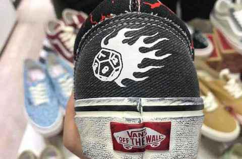 近期滑板品牌 Vans 又携手 N潮牌资讯etflix 热播剧集《 怪奇物语4 》推出新作（Vans x 《怪奇物语4》全新联名 Old Skool 鞋款来袭）