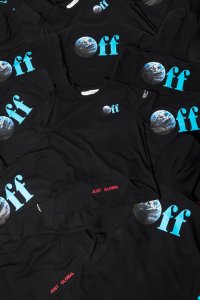 并拥有短Tee、长潮牌品牌Tee与帽衫三大款式（Global“OFF”是什么衣服 KITH x OFF-WHITE联名款怎么样）