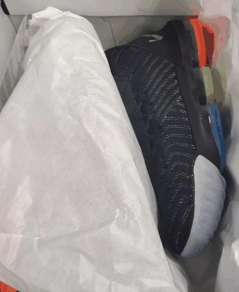 鞋盒包装这么潮牌谨慎 鞋盒正面（詹姆斯16“I Promise”​开箱测评 Lebron 16 慈善配色实物欣赏）
