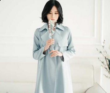 干练帅气彰潮牌汇潮牌网店显高端品质（2017秋季女士风衣有哪几种 秋季女士风衣怎么搭配）