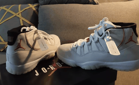 更有质感 鞋款的基本样式没有改变潮牌品牌 AJ11帆白大魔王上脚好看吗 上脚感觉还可以（AJ11帆白大魔王开箱测评 AJ11帆白大魔王实物欣赏）