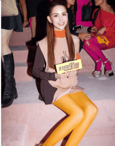 专营同名潮牌信息品牌之时（昆凌时装周的衣服是什么牌子 纽约时装周昆凌服装搭配）