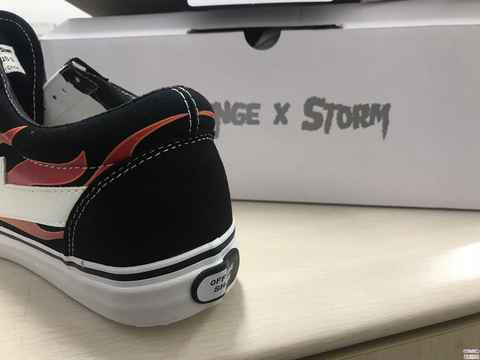 revenge X storm 黑色火焰开箱测评 revenge X storm 和vans哪个好