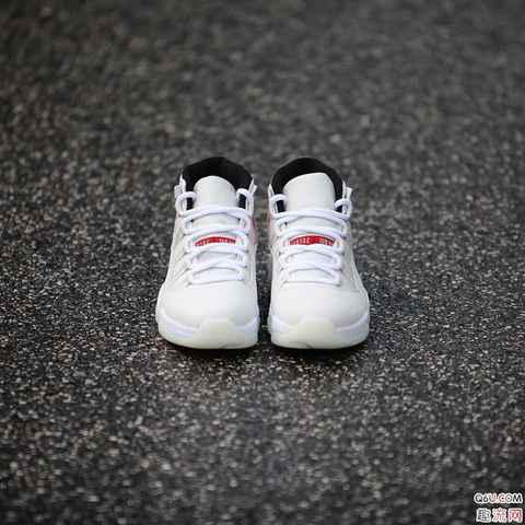 AJ11 “Platinum Tint”静态开箱 AJ11铂金配色上脚效果好吗
