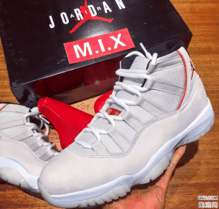 并且漆皮潮牌信息容易褶皱（AJ11白金兔八哥开箱 AJ11 Platinum Tint会涨价吗）
