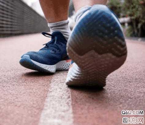 耐克 epic react flyknit耐磨吗 耐克 react flyknit 和 Odyssey React哪个好