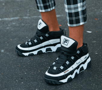 不少的知名潮牌品牌品牌回归呀（FILA BARRICADE 篮球鞋在哪买 FILA BARRICADE 篮球鞋好看吗）