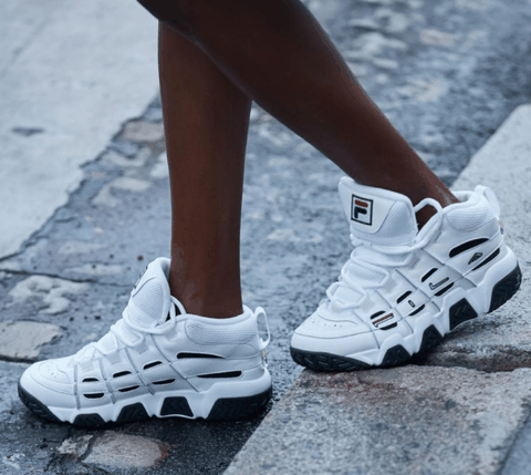 不少的知名潮牌品牌品牌回归呀（FILA BARRICADE 篮球鞋在哪买 FILA BARRICADE 篮球鞋好看吗）