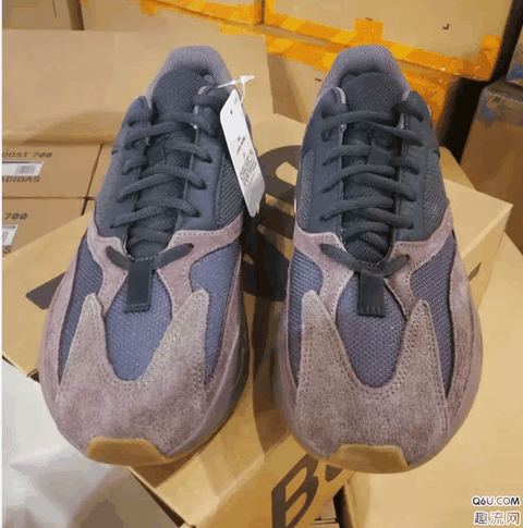 yeezy 700 mauve开箱测评 yeezy 700黑紫上脚图赏析