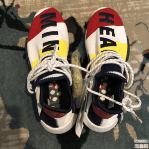 BBC x Hu NMD开箱测评潮牌 菲董BBC x Adidas Hu NMD上脚图（BBC x Hu NMD开箱测评 菲董BBC x Adidas Hu NMD上脚图）
