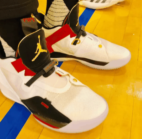 AJ33白金一小时实战测潮牌商城评 AJ33白金可以打后卫吗（AJ33白金一小时实战测评 AJ33白金可以打后卫吗）