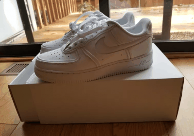 设计改变很多 鞋潮牌品牌舌采用了双鞋舌垫（Af1 john Elliott开箱测评 Af1 john Elliott细节欣赏）