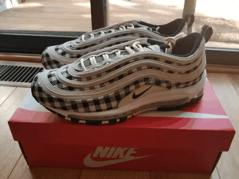 我们一起去潮牌商城了解下吧（Airmax 97巴宝莉开箱 Airmax 97巴宝莉上脚好看吗）