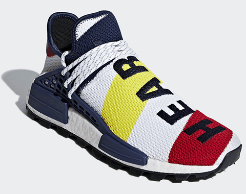 后跟则以 “B” 与三叶草 Logo 示人； 另一款全新潮牌信息鞋型 BBC x adidas Originals Tennis Hu V2 在延续初代网球鞋造型的基础上（菲董 BBC x adidas 全新联名在哪买 菲董 BBC x adidas 全新联名什么时候发售）