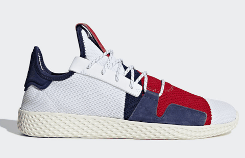 后跟则以 “B” 与三叶草 Logo 示人； 另一款全新潮牌信息鞋型 BBC x adidas Originals Tennis Hu V2 在延续初代网球鞋造型的基础上（菲董 BBC x adidas 全新联名在哪买 菲董 BBC x adidas 全新联名什么时候发售）