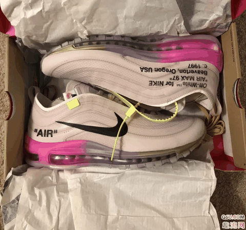 ow air max 97小威联名开箱测评 air max 97和ultra boost脚感有什么区别