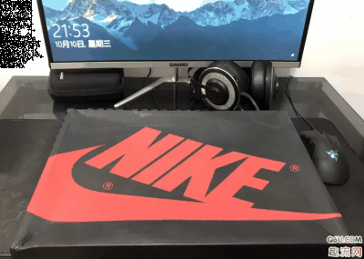  前几天小编刚发布了潮牌信息关于aj1黑蓝脚趾的发售信息（AJ1黑蓝脚趾开箱测评 AJ1黑蓝脚趾细节赏析）