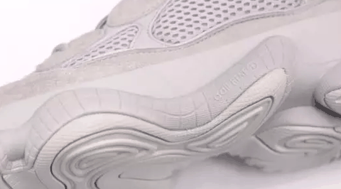也不是那么潮牌信息容易入手的（椰子500 “Salt”开箱测评 Yeezy 500 “Salt”实物欣赏）