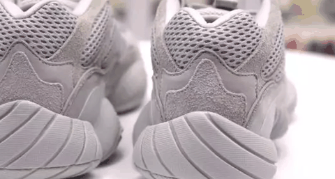 也不是那么潮牌信息容易入手的（椰子500 “Salt”开箱测评 Yeezy 500 “Salt”实物欣赏）